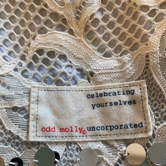 Beautiful Odd Molly Dress - Picture 9 of 10